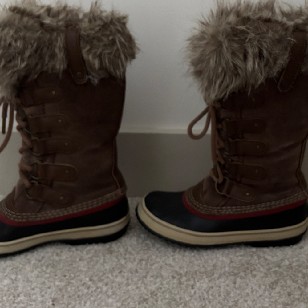 Sorel Brown and Black Winter Boots